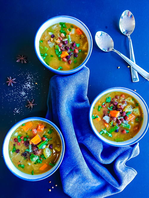 Hearty Chickpea Curry Soup