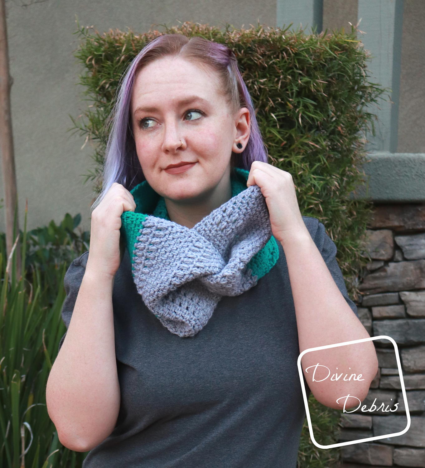 Whitney Cowl | FaveCrafts.com