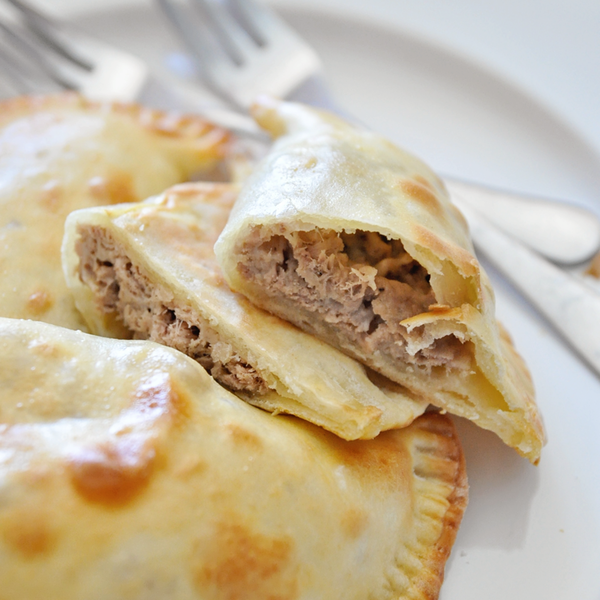 Easy 3-ingredient Tuna Melt Empanadas