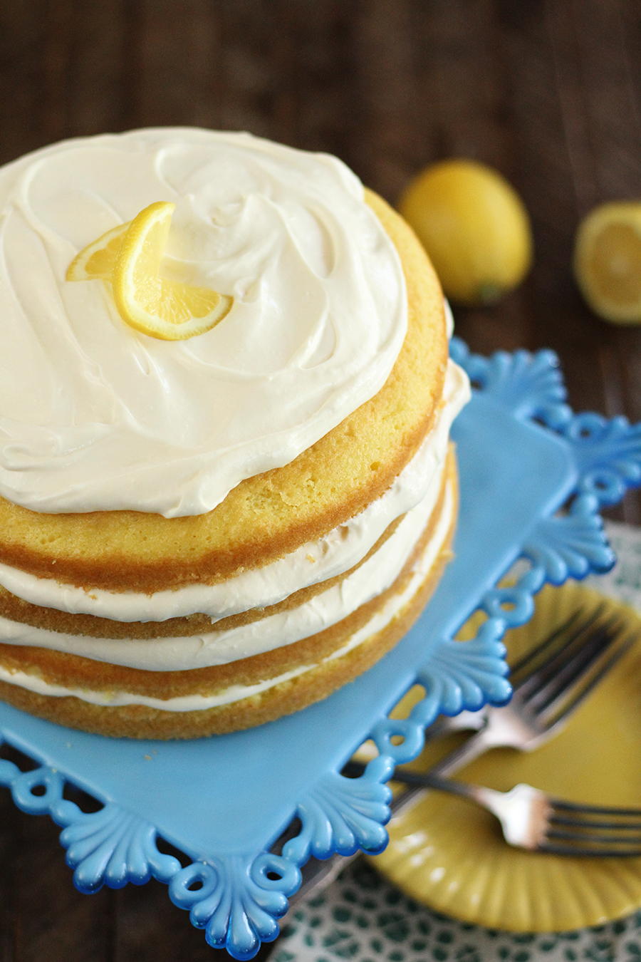 Easy Lemon Cream Cake | RecipeLion.com