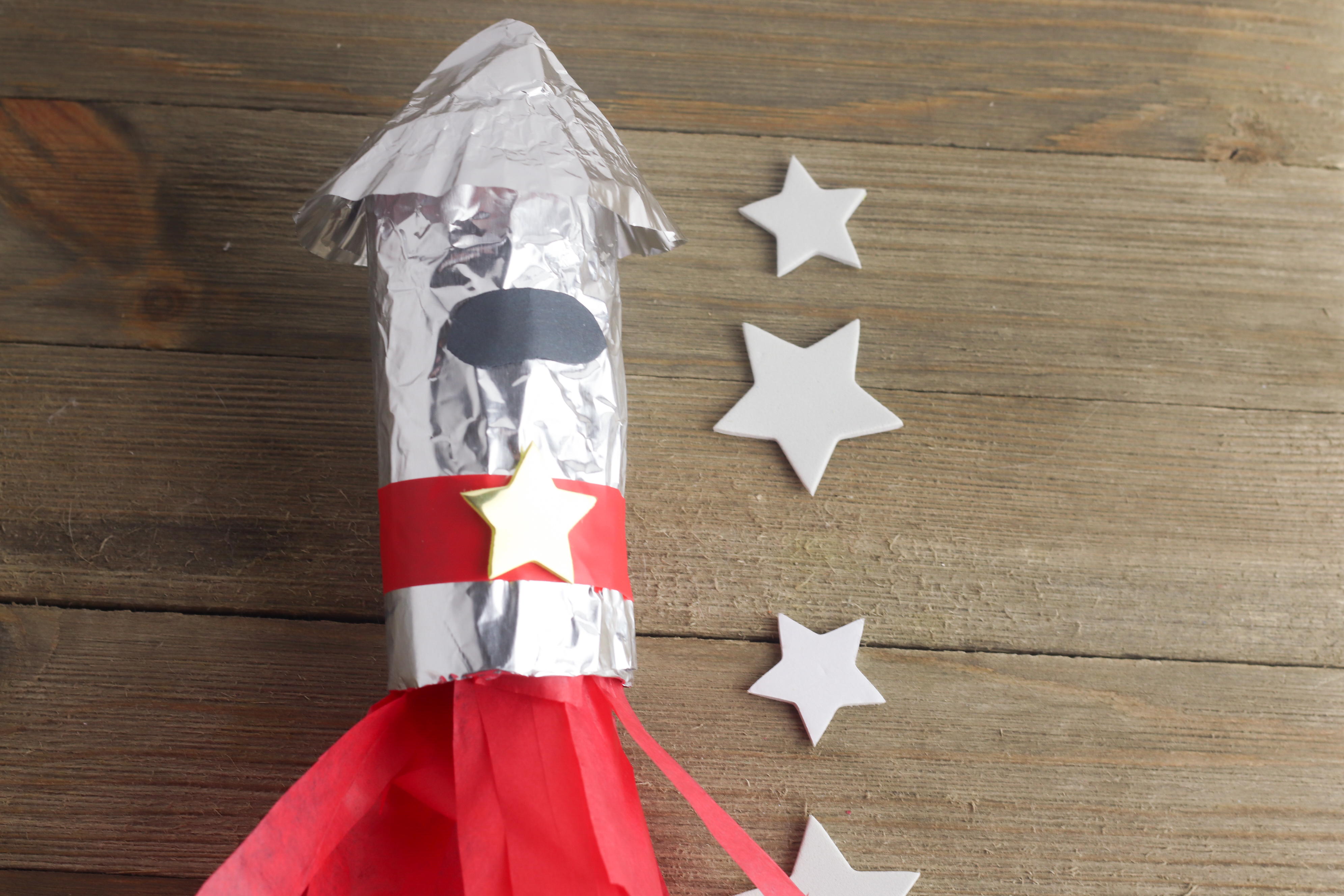 Recycled Toilet Paper Roll Rocket Craft | AllFreePaperCrafts.com