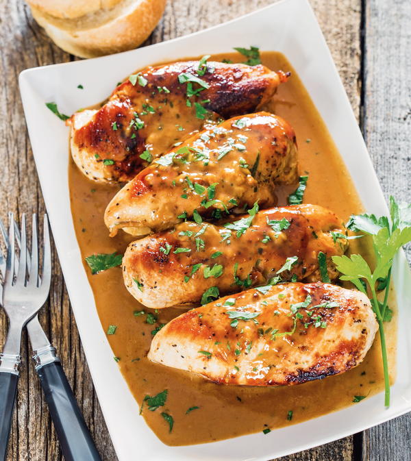 Pan-Seared Chicken with Creamy Garlicky Wine Sauce