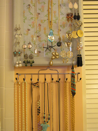 Unique, Jewelry Display Rack | FaveCrafts.com