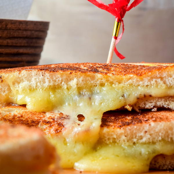 Electric Skillet Grilled Cheese Sandwiches