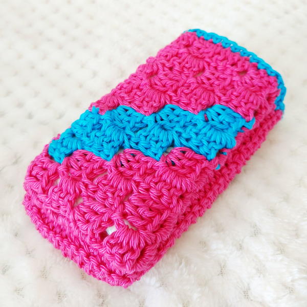 Https://crochetcloudberry.co.uk/free-crochet-patterns/tissue-pouch/
