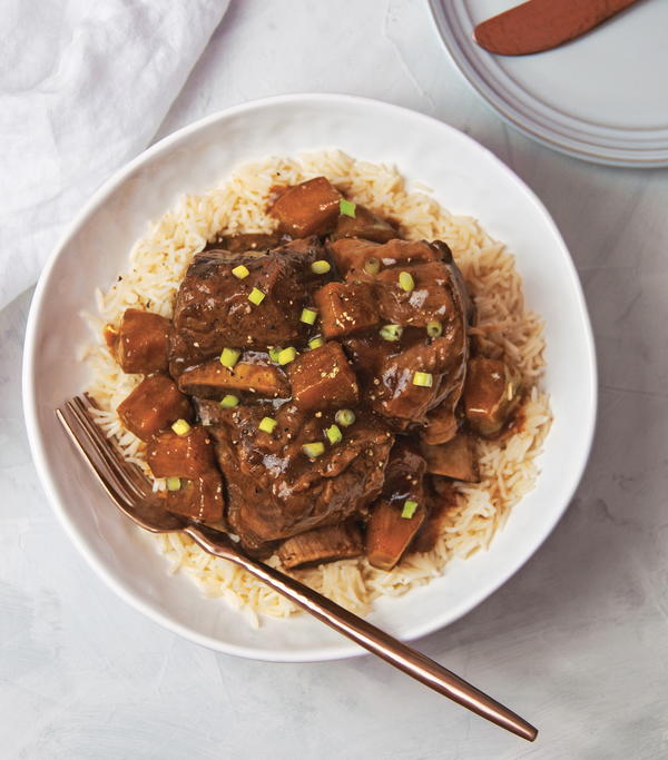 Pineapple Short Ribs with Brown Gravy