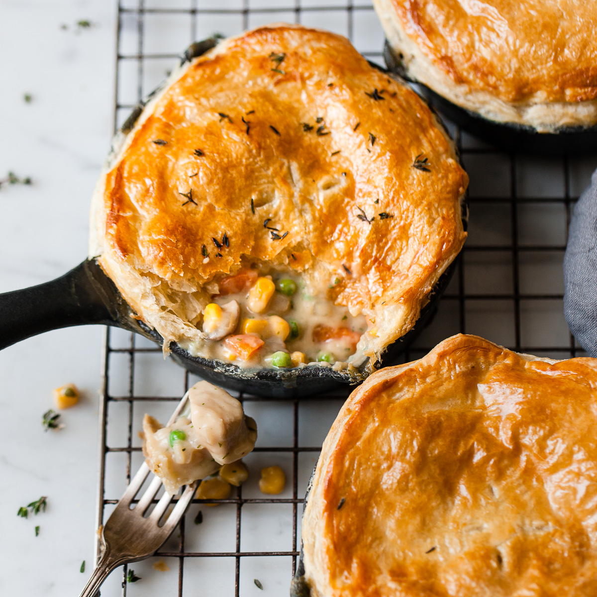 Chicken & Mushroom Pie | RecipeLion.com