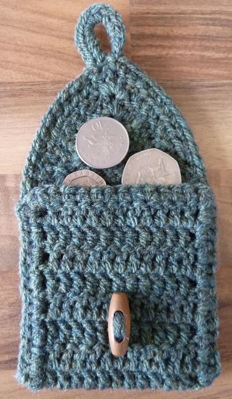 crochet a mini crochet bag with me🖤 #fyp #xyzbca #fallfashion #trendy... |  TikTok