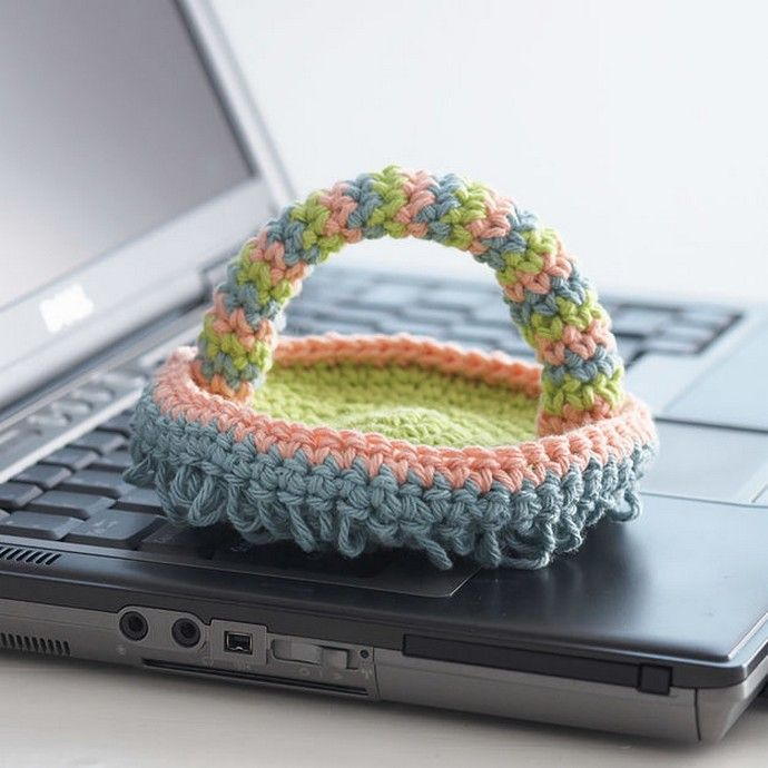 Simple and Easy Keyboard Duster