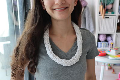Finger Knit Necklace With DIY T-Shirt Yarn