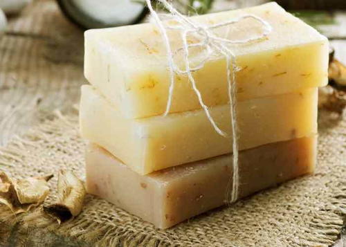 Pumice Gardener's Soap Recipe | DIYIdeaCenter.com