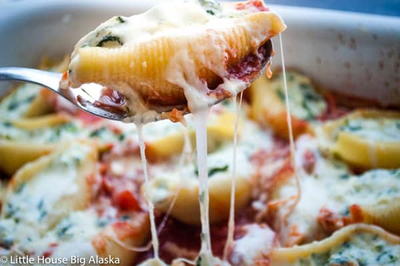 Cheese And Spinach Stuffed Shells Recipe