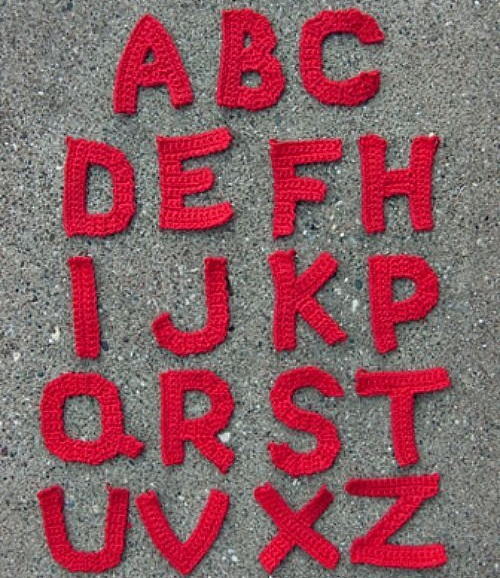 the complete crocheted alphabet allfreecrochet com
