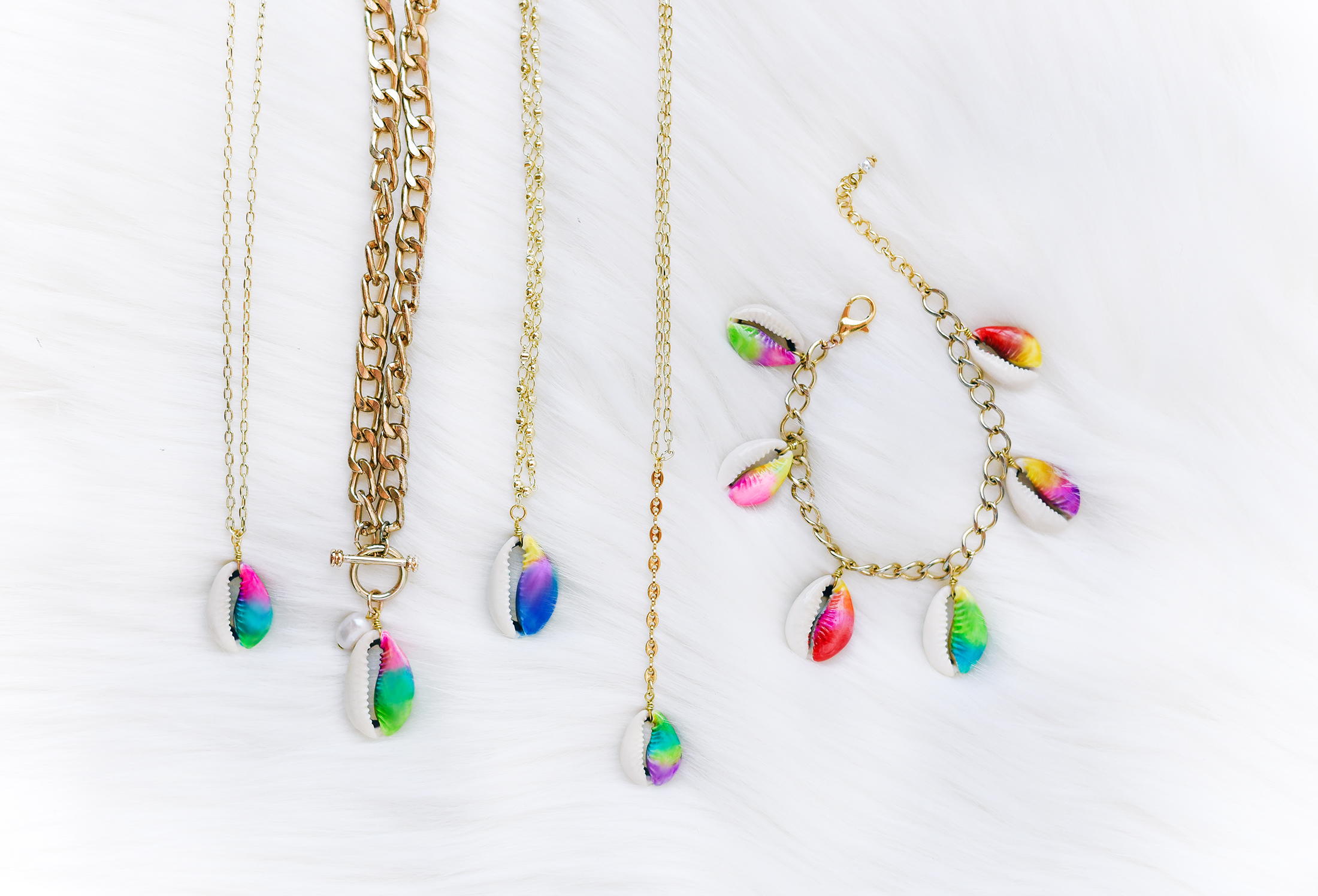 Tie Dye Shell Jewelry | AllFreeJewelryMaking.com