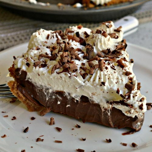 Rich Chocolate Pie | TheBestDessertRecipes.com