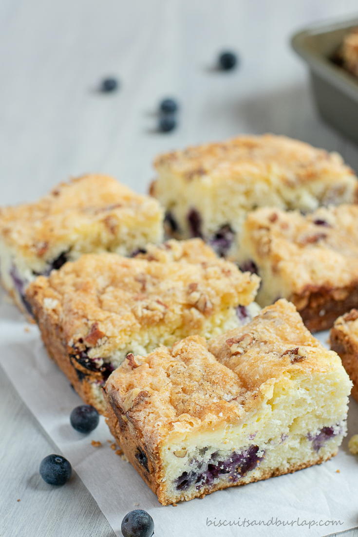 Blueberry Crumb Cake With Cream Cheese | FaveSouthernRecipes.com