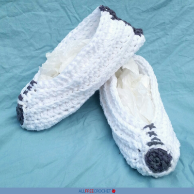 Quick Crochet Slippers (Free Pattern in 6 Sizes)