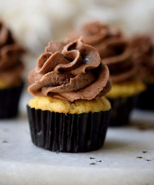 Hot Chocolate Cupcakes