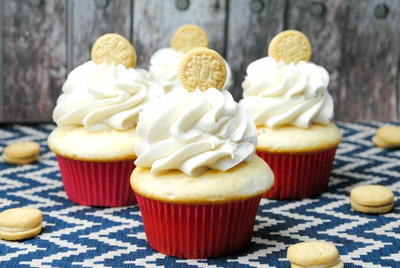 Golden Oreo Cupcake