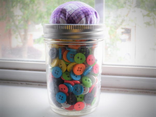 Mason Jar Pincushion