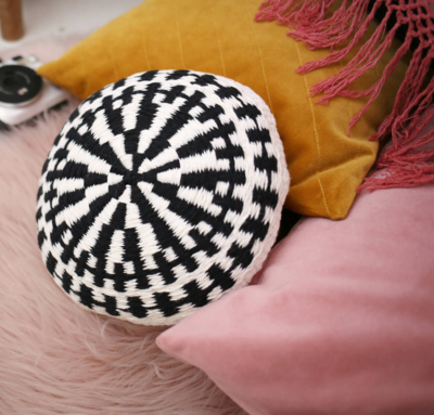 Two Color Woven Pillow Pattern