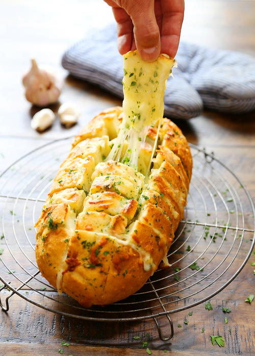 Cheesy Garlic Pull Apart Bread