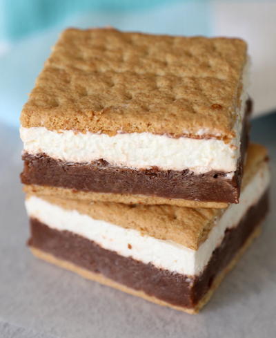 Easy Frozen S'more Sandwiches | DIYIdeaCenter.com