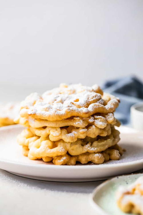 Homemade Funnel Cake Recipe | RecipeLion.com