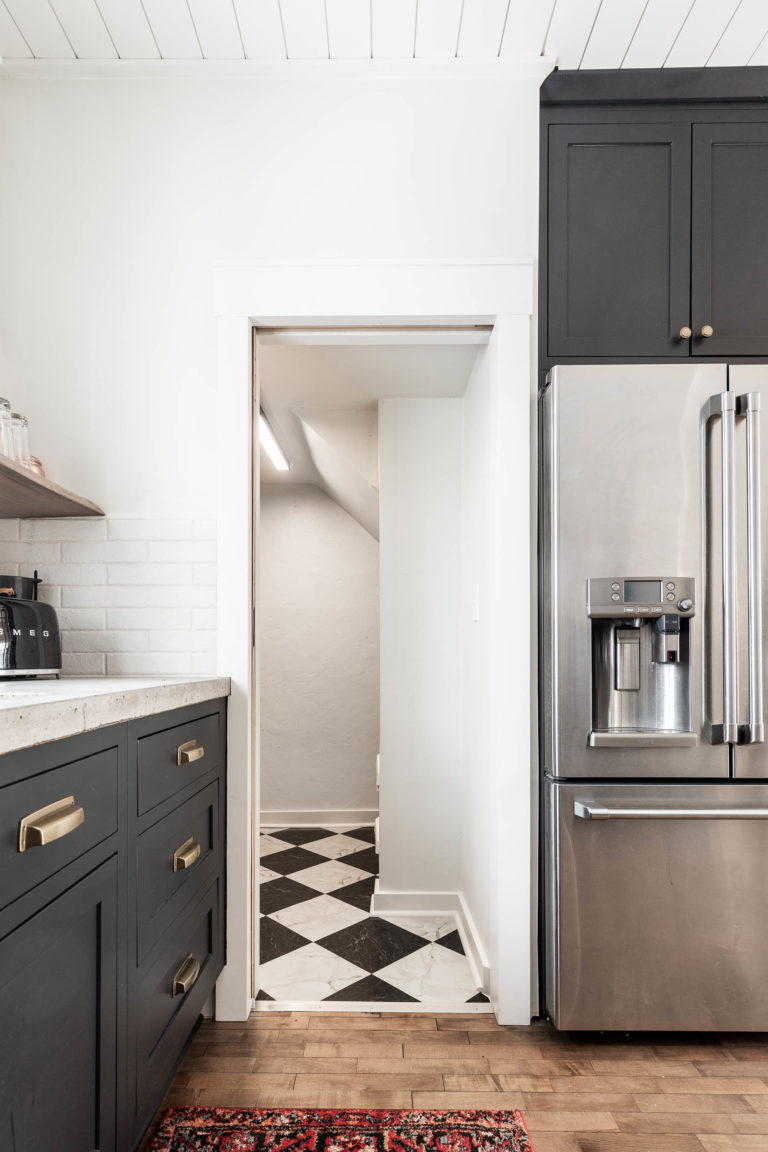 Checkerboard Vinyl Flooring Tutorial