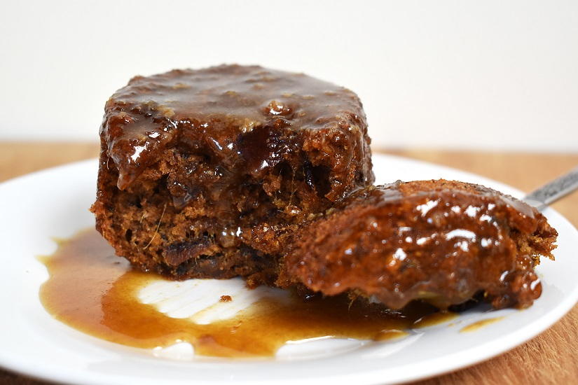 Sticky Date Puddings | RecipeLion.com