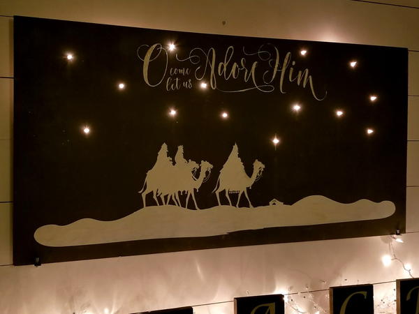 Three Wise Men Light Up Wall Decor