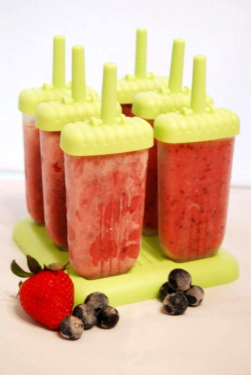 Healthy Homemade Strawberry Apple Ice Pops | TheBestDessertRecipes.com