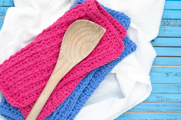 Berry Cabled Dishcloth