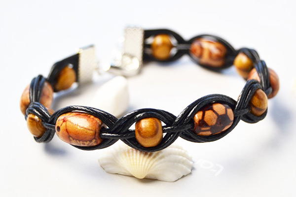 Beebeecraft Tutorials On How To Make Braided Bracelet With Wood Beads