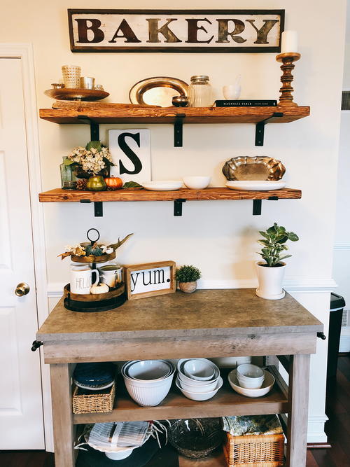 Charming DIY Farmhouse Shelves | DIYIdeaCenter.com