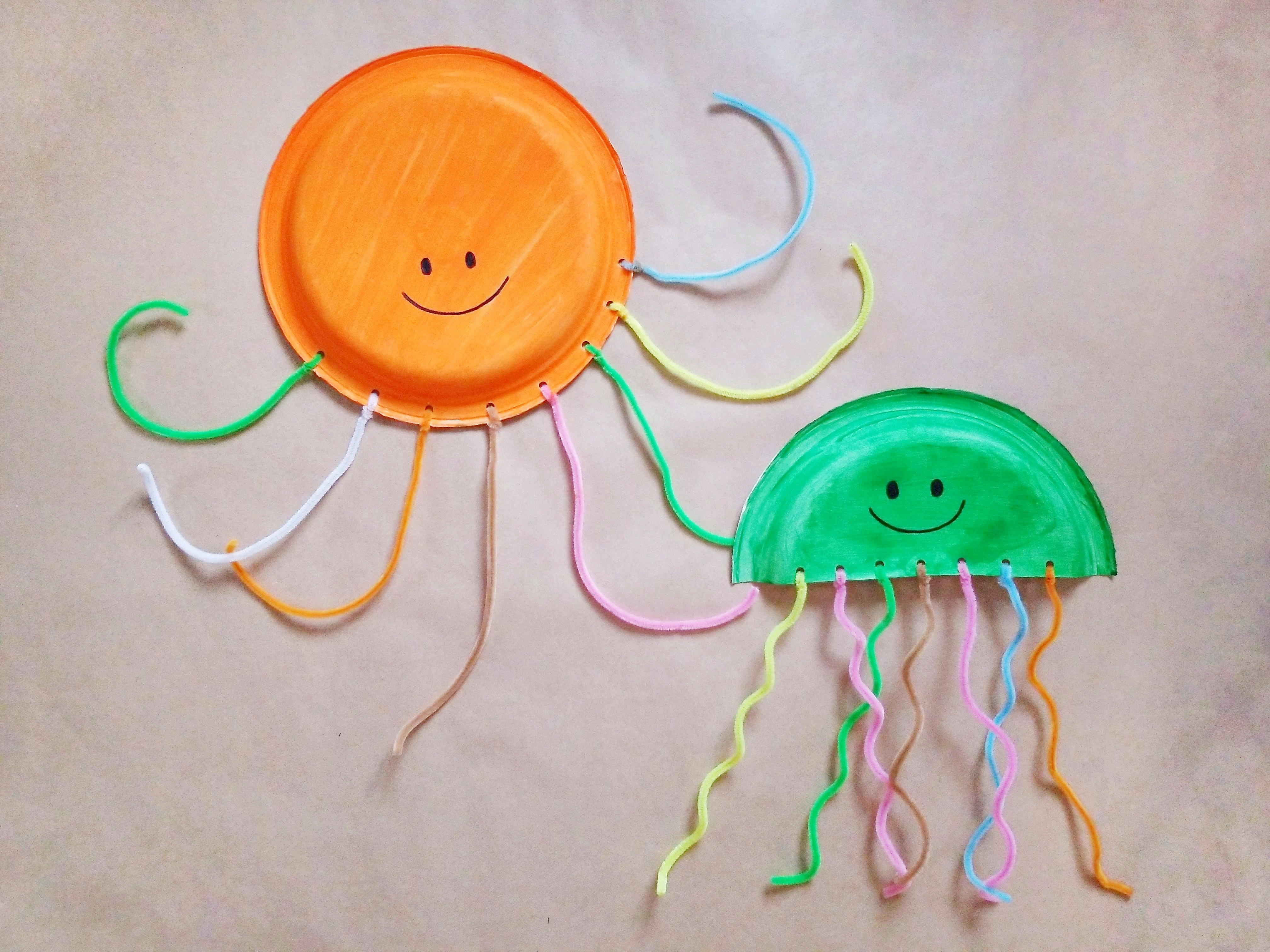 Jellyfish + Octopus Craft For Kids | FaveCrafts.com