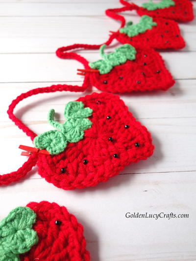 Crochet Strawberry Garland