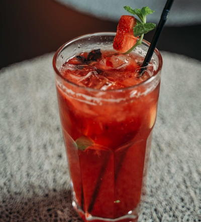 Spicy Raspberry Champagne Cocktail