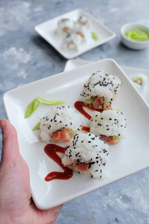 Spicy Tuna Sushi Roll