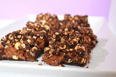 Hazelnut Chocolate Crunch Bars 