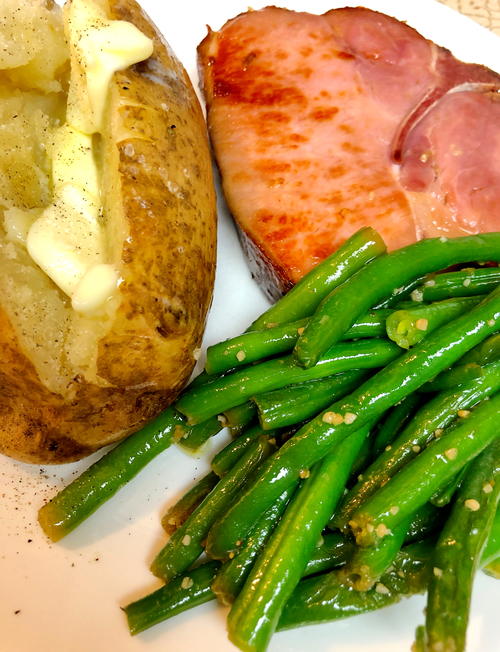 Skillet Garlic Green Beans