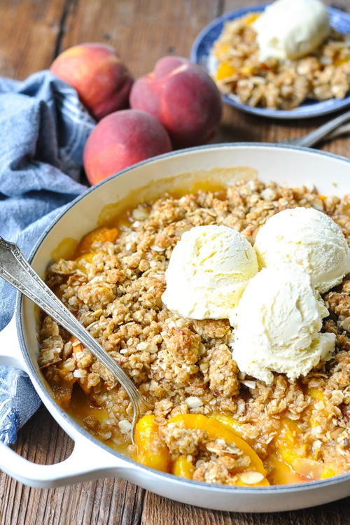 Peach Crisp | TheBestDessertRecipes.com