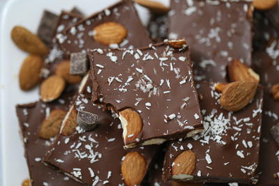 Keto Chocolate Almond Joy Bark