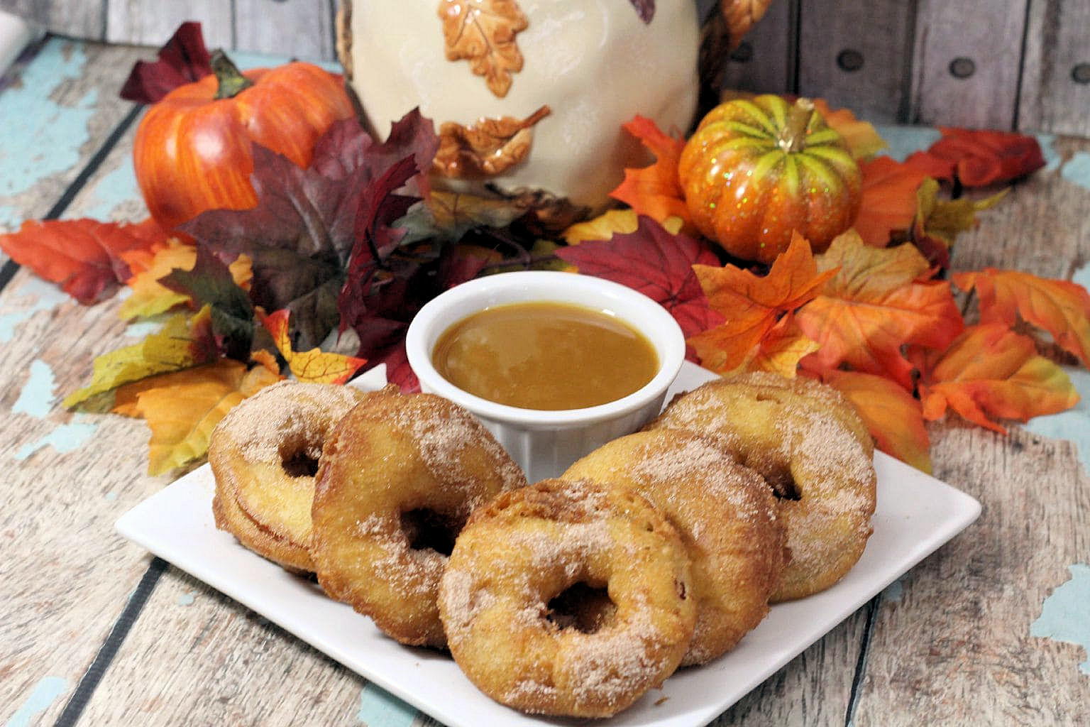 Apple Funnel Cake Rings | TheBestDessertRecipes.com