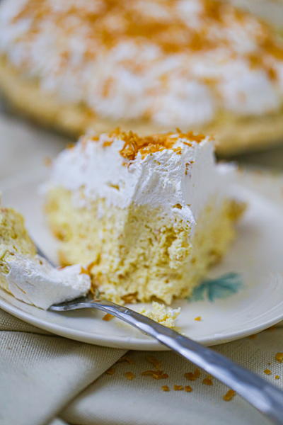 Easy No-bake Coconut Cream Pie!