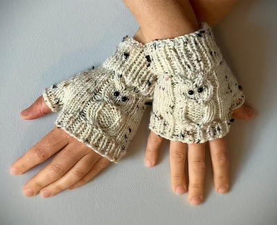 How To Knit Fingerless Gloves – With Owls!