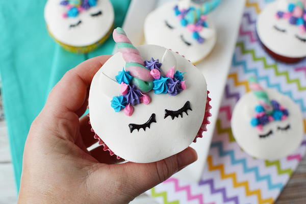 Unicorn Face Cupcakes