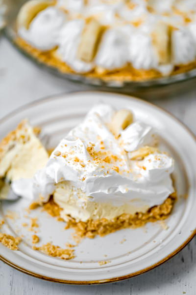 Easy No-bake Banana Cream Pie