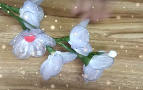 Artificial Flowers from Plastic Papers