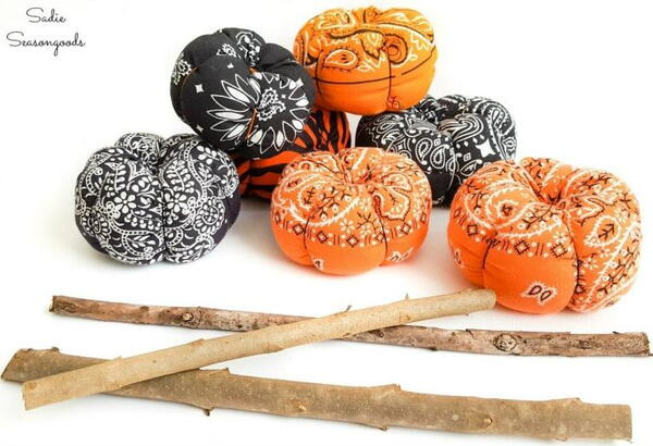 Bandana pumpkins without tops and sticks